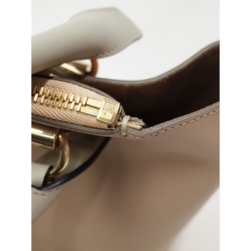 Chloe Bailey Handbag - Picture 6 of 9
